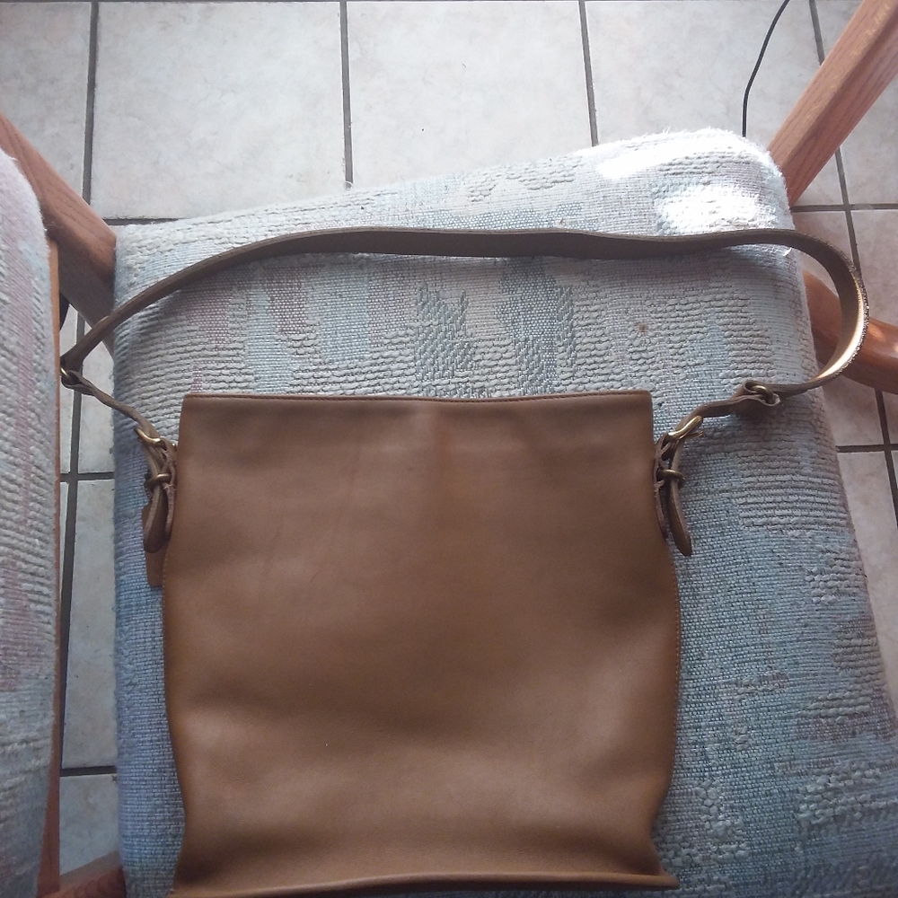 Vintage Coach Equestrian Shoulder Bag Style 9806